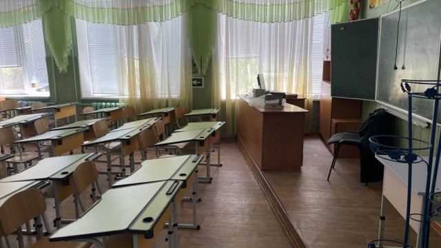 57 закладів зруйновані повністю, 291 — пошкоджений. Як минув навчальний рік на Херсонщині і на що очікують у новому