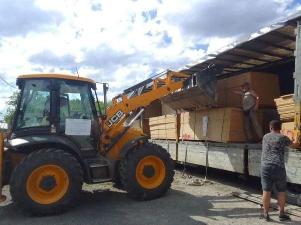 Нововоронцовська громада отримала будівельні матеріали для ремонту пошкоджених будівель