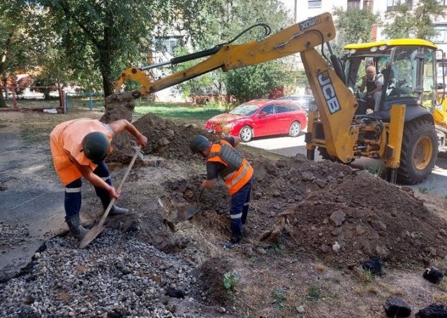 Працівники Херсонського водоканалу ліквідували 2 аварії на мережах водопостачання