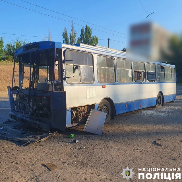 Російські окупанти вчергове обстріляли Херсонщину: загинула літня жінка та 10 людей поранено