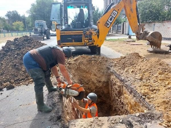 Працівники Херсонського водоканалу ліквідували 5 аварій на водогоні