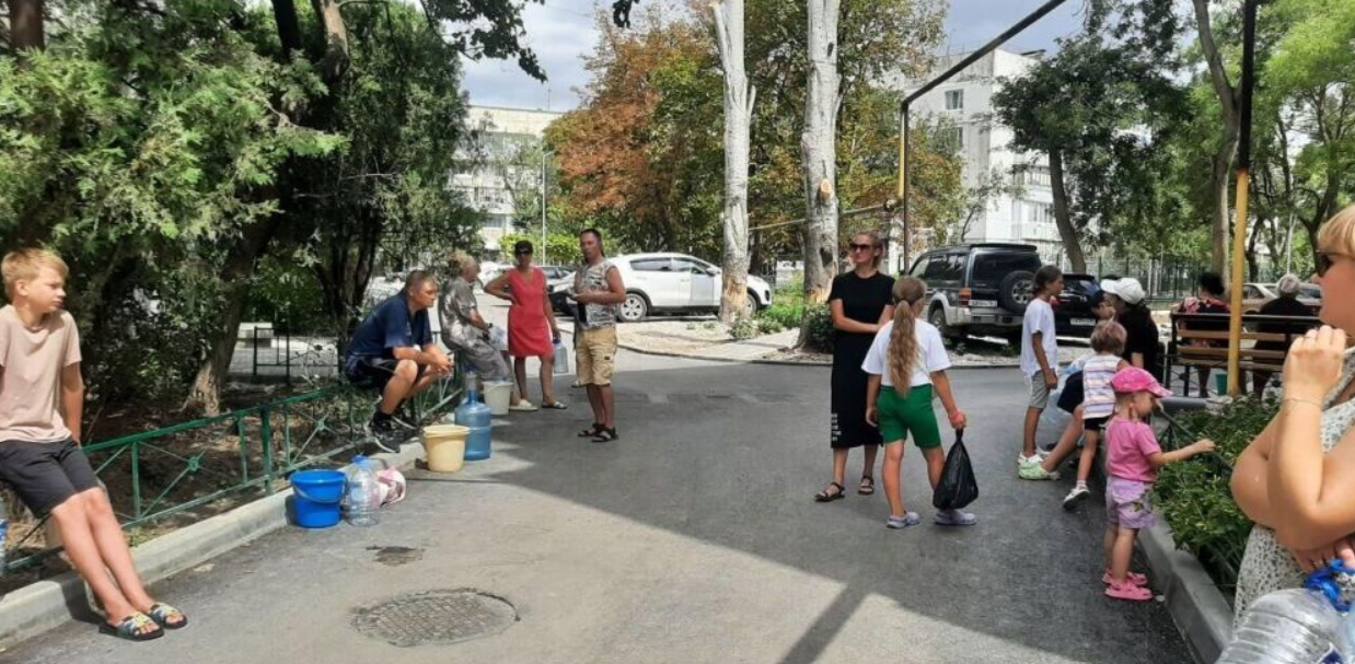 Холєра ясна. Небезпечна вода Криму, якої не вистачає