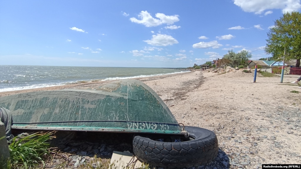 «Третій сезон, якого немає»: курорти в окупації залишились без бізнесу та відпочивальників