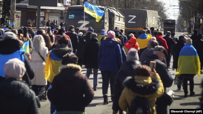 Акція протесту проти російської окупації в Херсоні, березень 2022 року