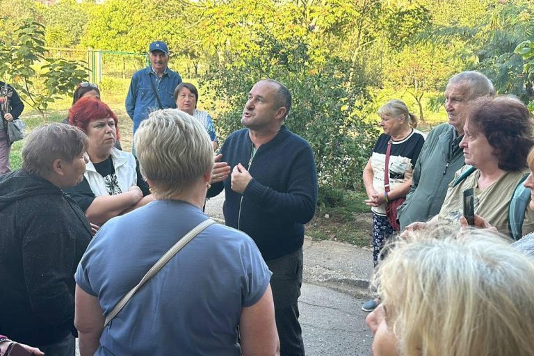 У Херсоні люди виступили проти побудови підземної школи під своїми вікнами