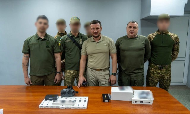 Силам оборони Херсонщини передали дві операційні системи з десятками дронів – винищувачів