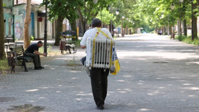 Як обігріватимуться будинки в Херсоні, де неможливо відновити теплопостачання