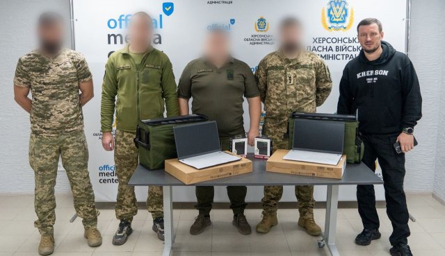 Війсковим на Херсонщині передали  засоби РЕБ широкого спектру дії