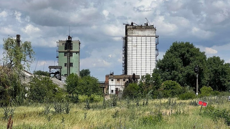 У селищі на Херсонщині, яке зруйнували росіяни, на відновлення школи витратять понад 80 мільйонів