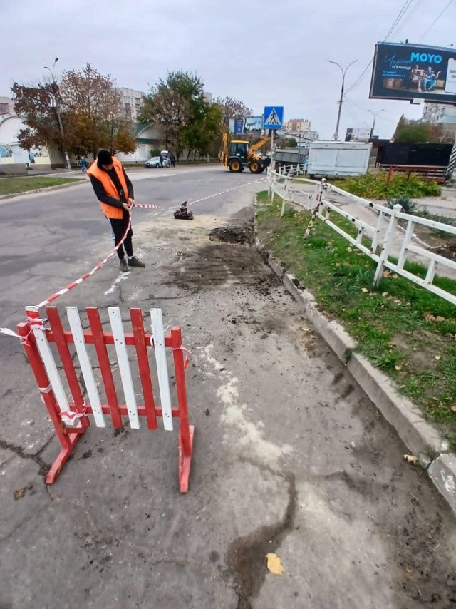 У Херсоні комунальні служби провели ремонтні роботи колодязя