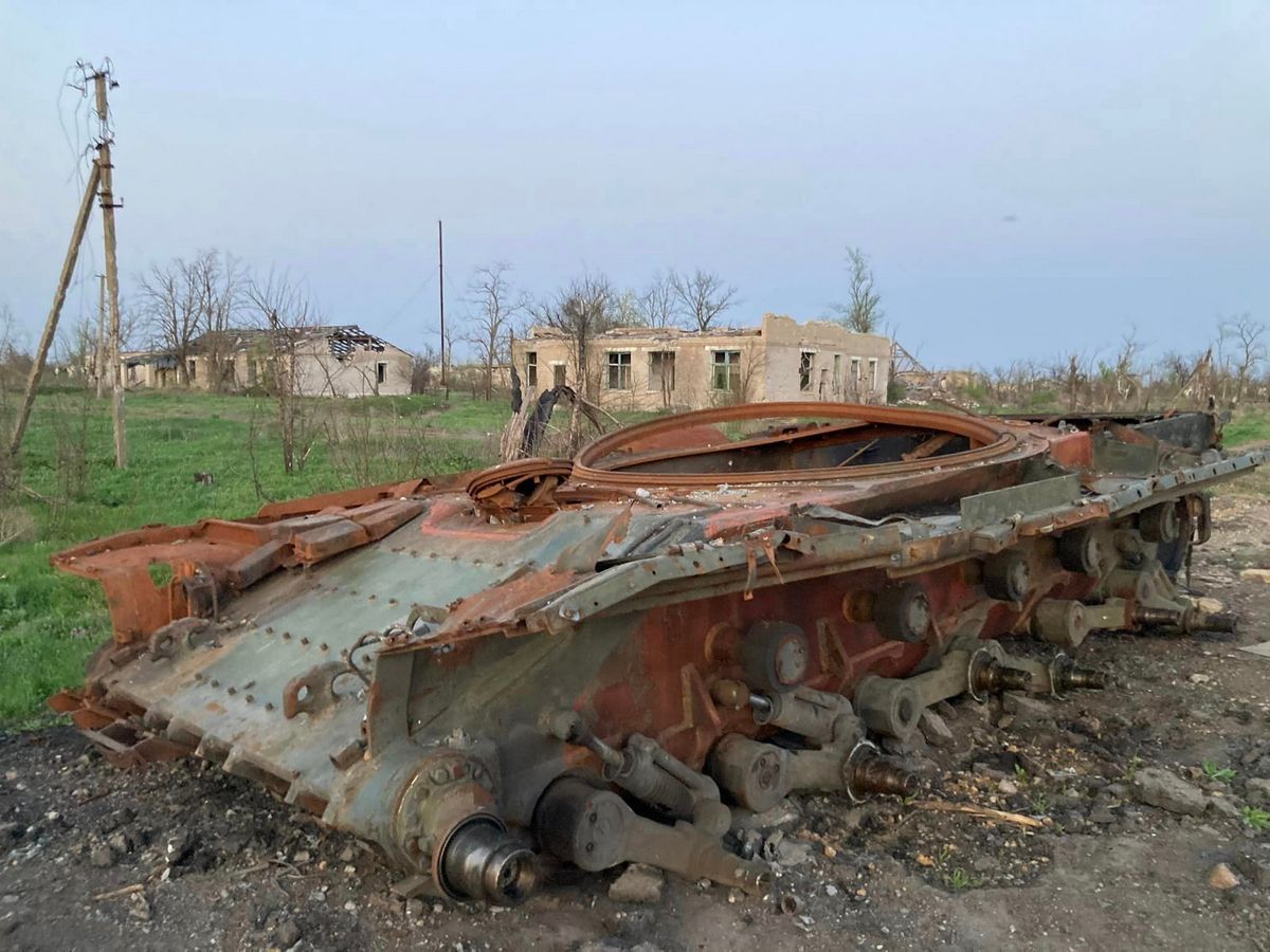 Незрима присутність окупантів: чому на полях звільненої Херсонщини досі купа військового брухту (фото)