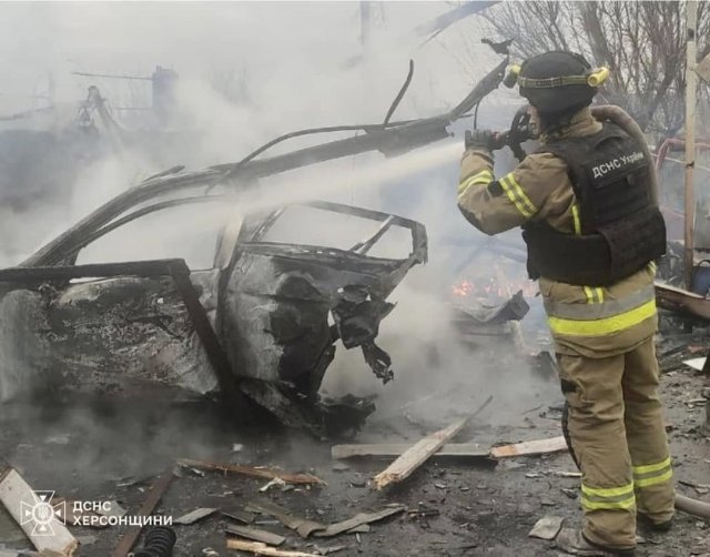 Вогнеборці у Комишанах ліквідували пожежу, спричинену ворожим обстрілом