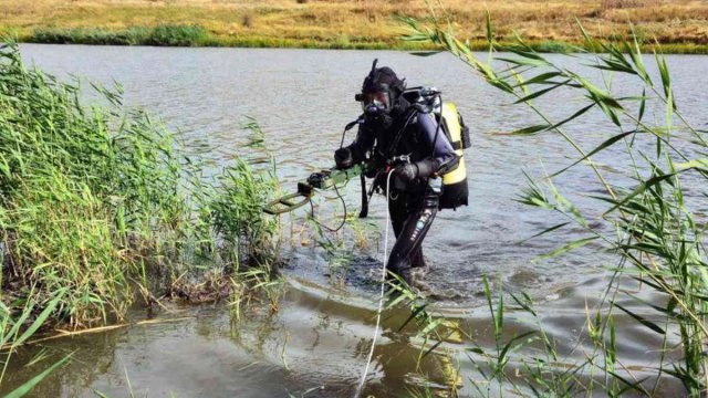 Річку Інгулець розміновують. Як очищають водойми Херсонщини