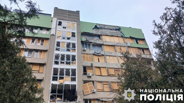 На Херсонщині після російських обстрілів двоє людей загинуло та 19 поранено, серед постраждалих – троє працівників поліції