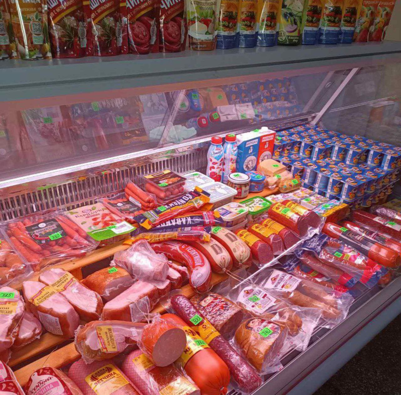 Окупанти просять підприємців стримувати ціни на продукти