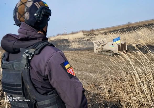 Сапери ДСНС продовжують розмінування Херсонщини