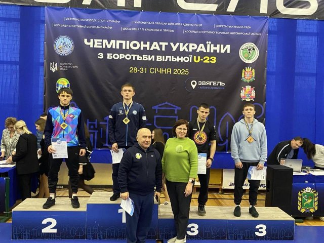 Жителі Херсонщини – призери Чемпіонату України з вільної боротьби