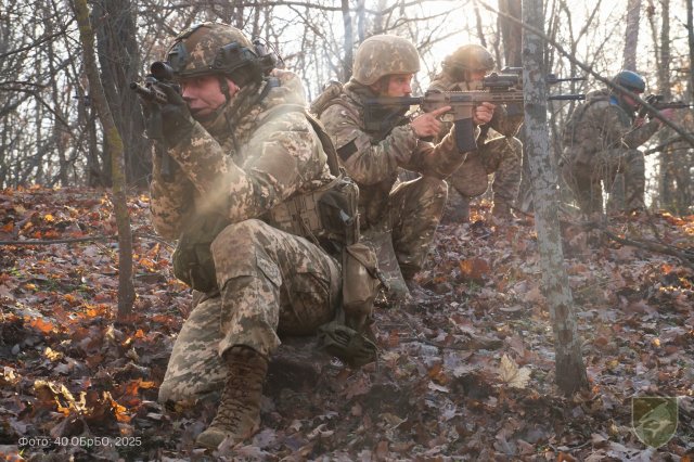 Бійці 40-ї бригади берегової оборони показали, як нищать ворогів на Херсонщині