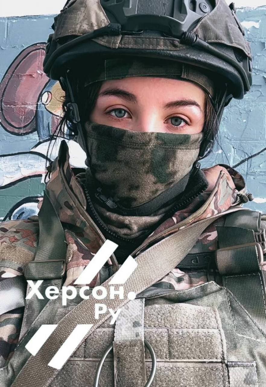 Стріляти на окупованому лівобережжі вчать і хлопців, і дівчат