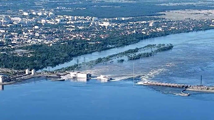 Подорвана Каховская ГЭС в Херсонской области (Видео)